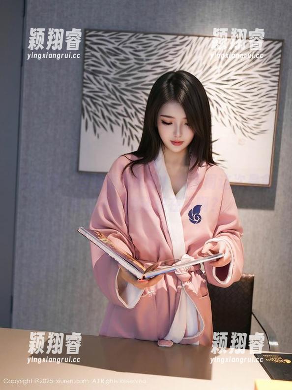 秀人网-林星阑 秀人网 - 白裙套图来袭!林星阑这次是拿着裙子在跑还是在飞啊?