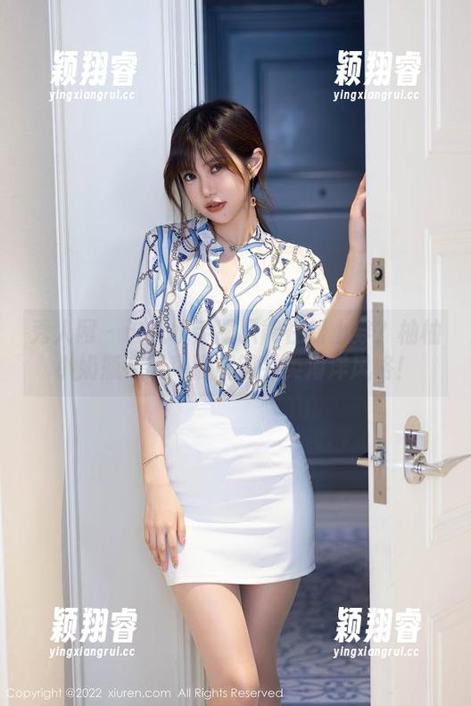 秀人网-柚柚小奶瓶 秀人网 - 谁说水手服只能在船上穿?柚柚小奶瓶在线高清解锁另类海洋风格!
