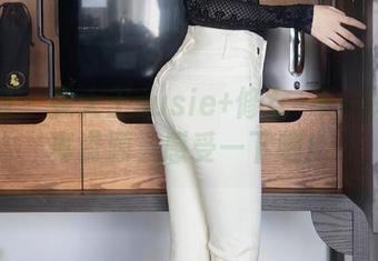 秀人网 – 雯大王susie+修女=不一样的写真资源,感受一下吧!