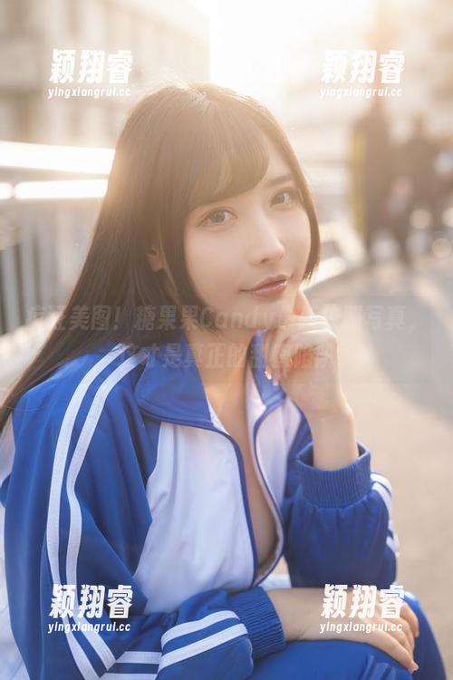 疯狂美图！糖果果Candy最新校服写真，这才是真正的甜蜜陷阱