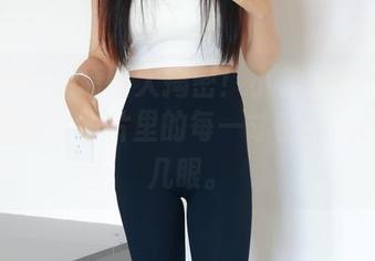 绮梦摄影 – 原图大揭密!小艺泳衣照让你心跳加速,照片里的每一寸都让人想多看几眼。