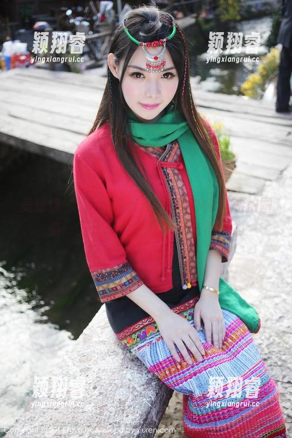 美媛馆-AngelaLee李玲 美媛馆 - AngelaLee李玲办公室私拍图集:工作环境也可以这么不正式