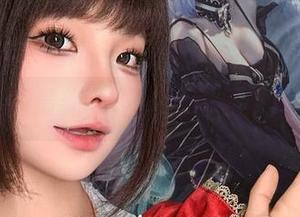 蠢沫沫的最新美图,走路都带风的美脚