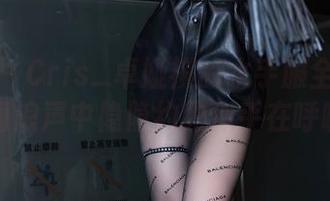 语画界 – Cris_卓娅祺的水手服全套作品,海浪声中隐隐约约似乎在呼喊…