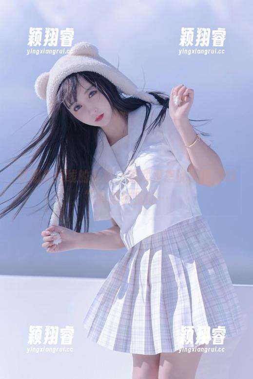 过期米线线 过期米线线的私拍:我就是想说,这“绿”真够特别的…