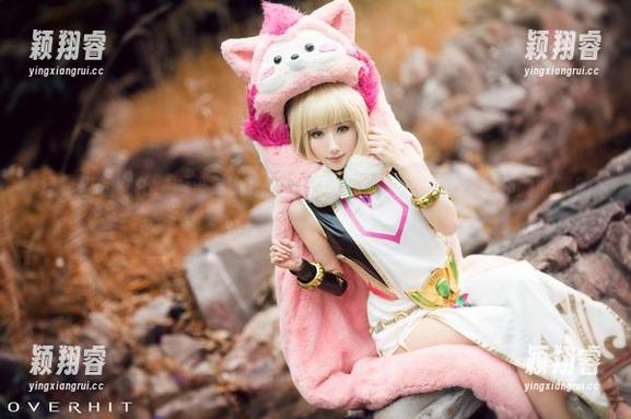 雨波_HaneAme 迷雾中的女仆:雨波_HaneAme的写真集,翻开原图扑面而来的气息。