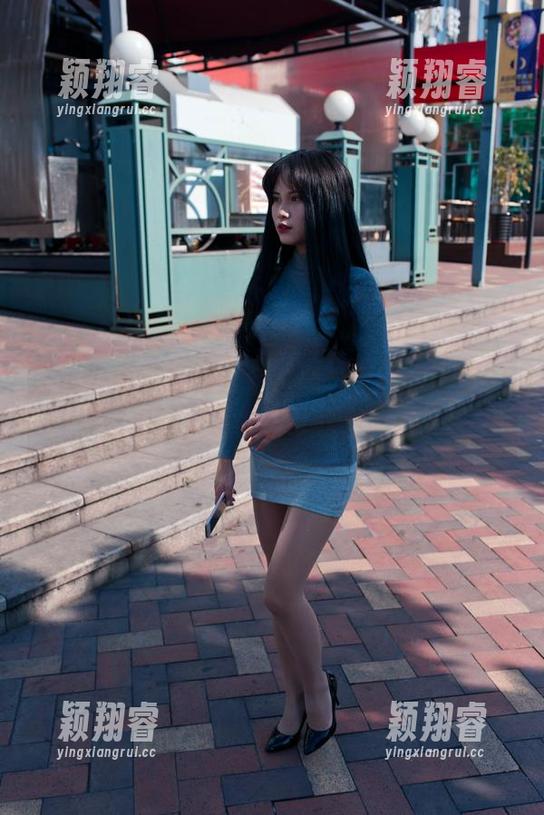 魔镜街拍-婷婷 魔镜街拍 - 在办公室也要当女神!婷婷OL黑丝写真,工作日常的另类风景!