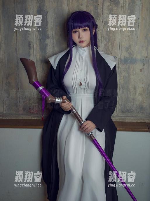麻花麻花酱 麻花麻花酱教你:OL白衬衫写真如何让人一秒心动,太值得一看了!